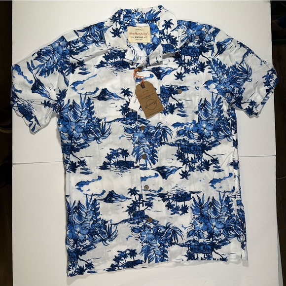Weatherproof Other - Weatherproof Vintage . Men’s short sleeve shirt. Size medium. NWT.